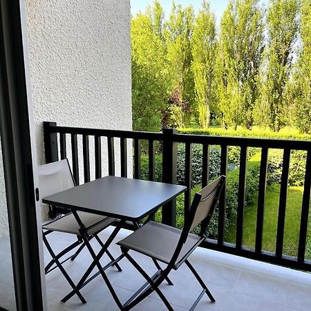 Le Garden - Studio Refait A Neuf Proche Mer Et Commerces Leilighet Cabourg Eksteriør bilde